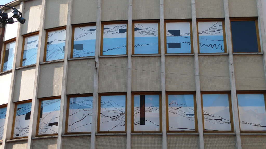 Tout le tremblement, Sélest’Art, 19ème Biennale d’art contemporain de Sélestat, fenêtres du magasin, 2011 